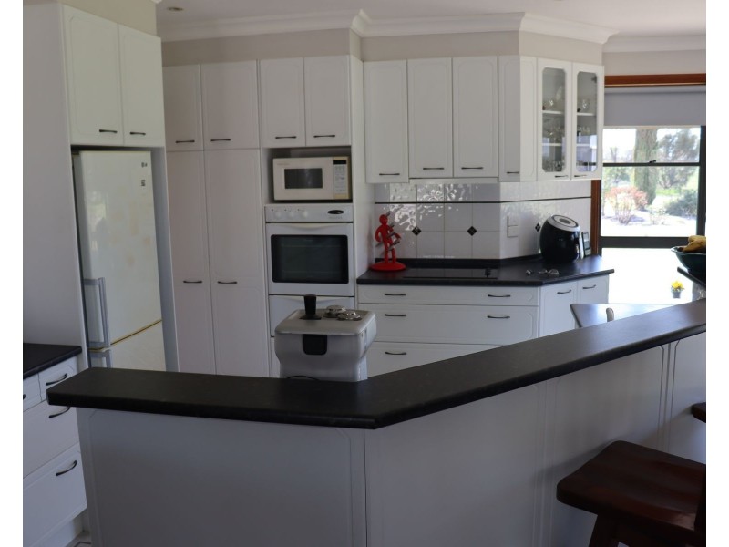 13 McPhail Road, Tragowel VIC 3579