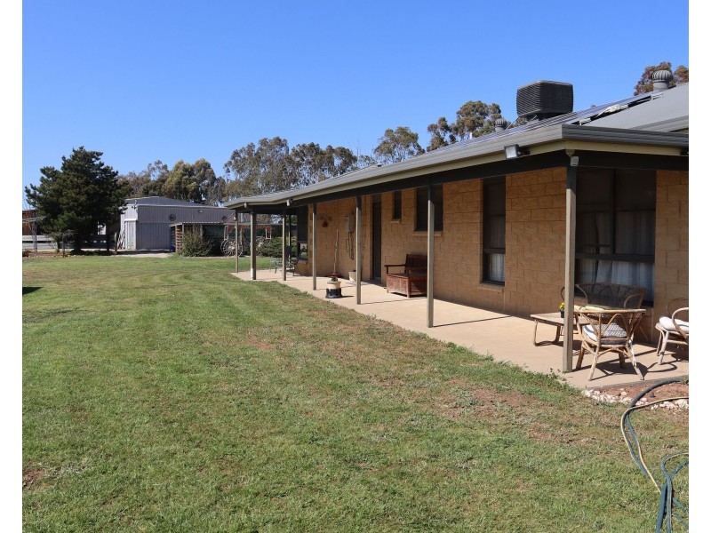 13 McPhail Road, Tragowel VIC 3579