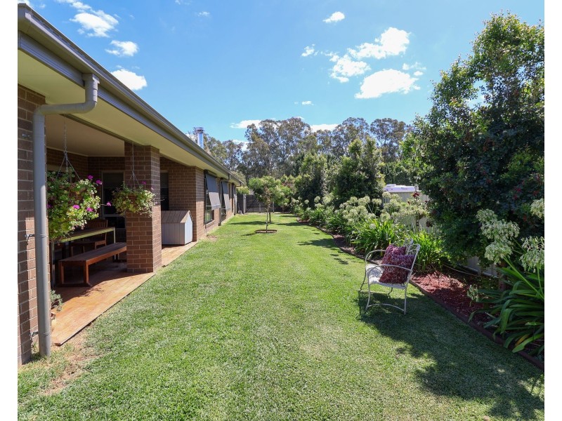 42 Teddys Lane, Barham NSW 2732