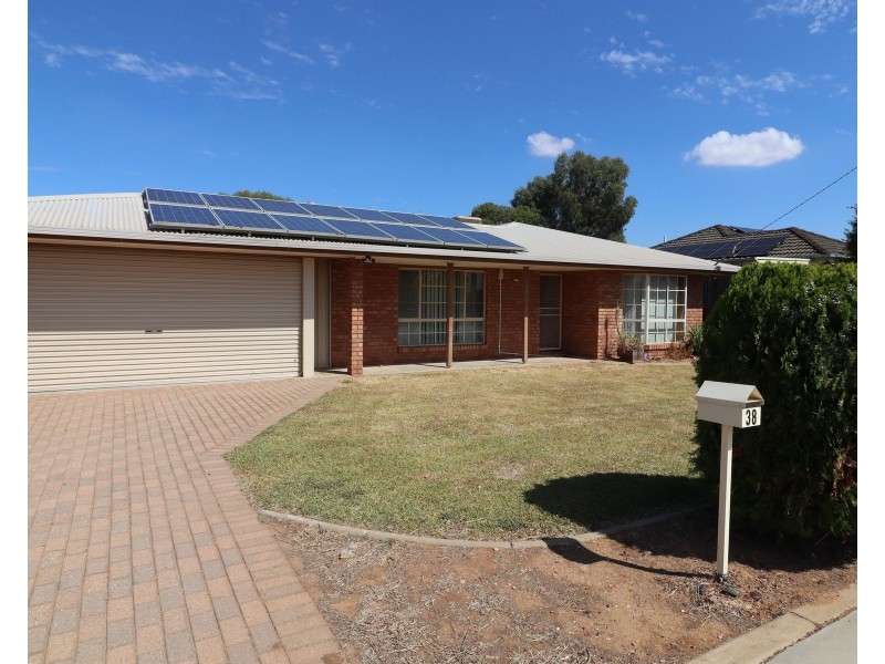 38 Ottrey Street, Pyramid Hill VIC 3575