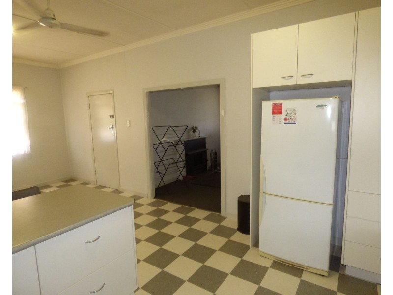 8 Forest Street, Barham NSW 2732