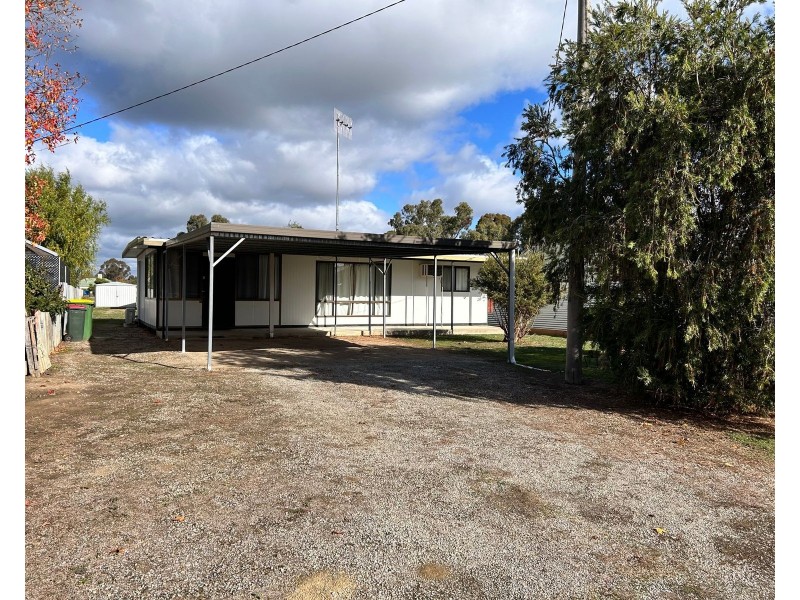 18 Station Street, Koondrook VIC 3580