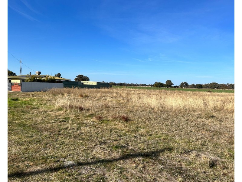 12 De Quiros Street, Wakool NSW 2710