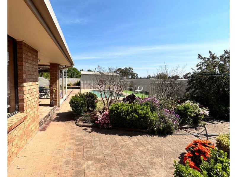 10 Linton Park Drive, Barham NSW 2732