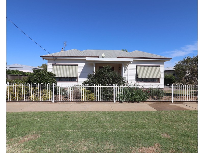 4 Station Street, Leitchville VIC 3567