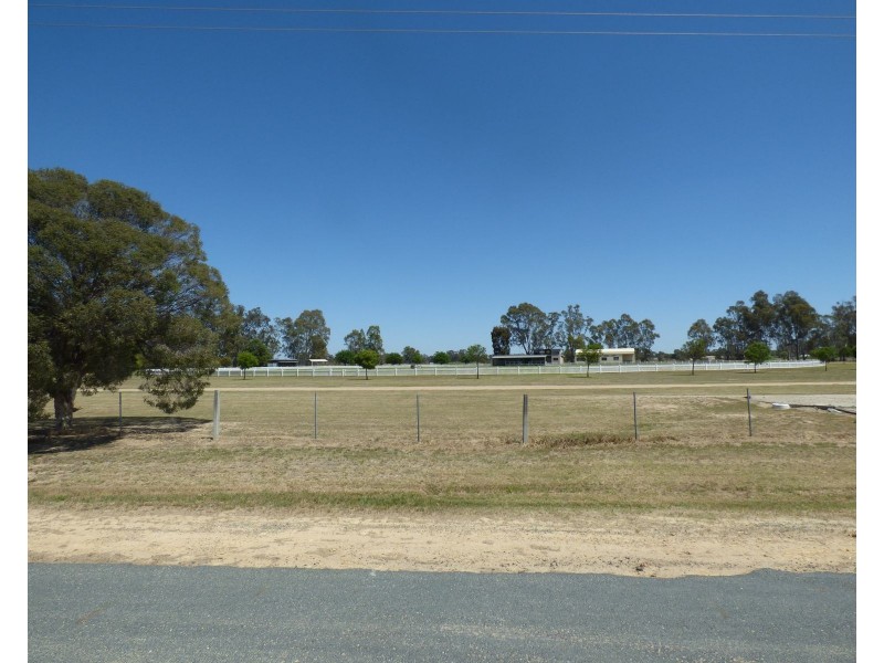 33 Penglase Street, Koondrook VIC 3580