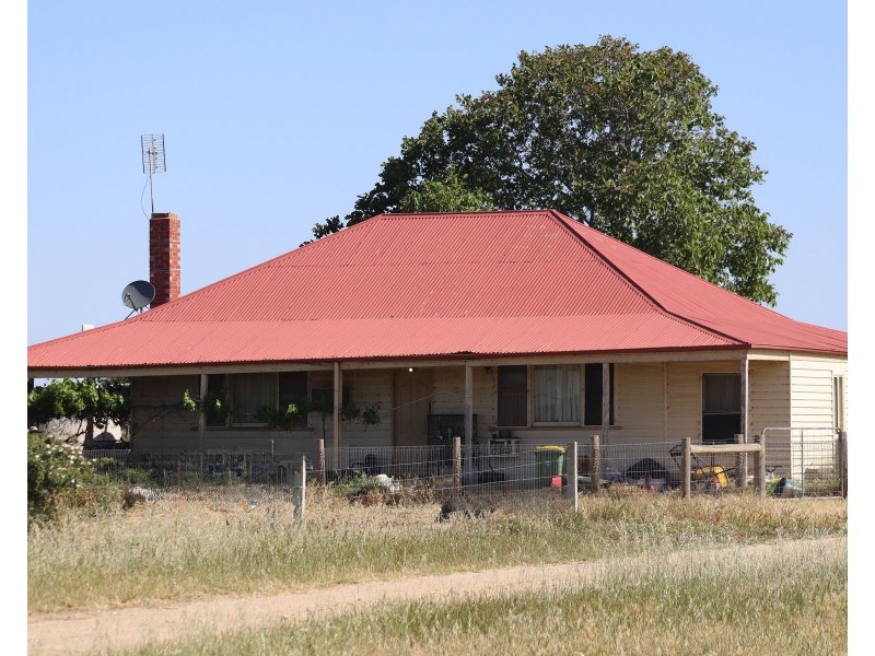 80 Oberins Road, Gunbower VIC 3566