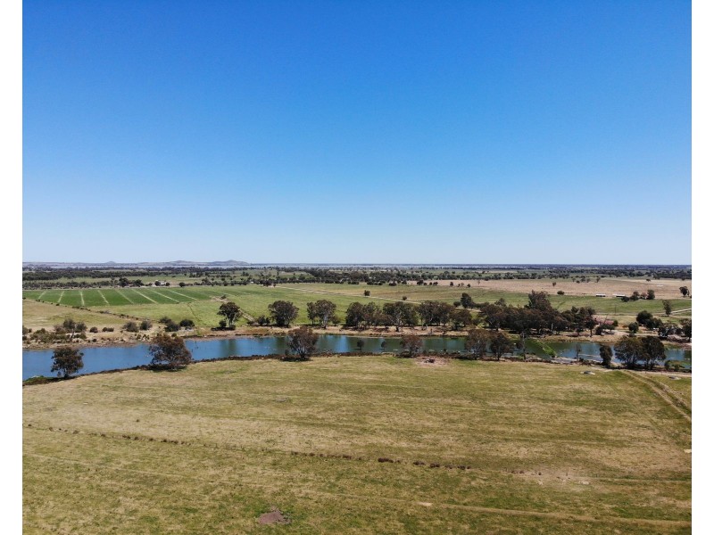 80 Oberins Road, Gunbower VIC 3566