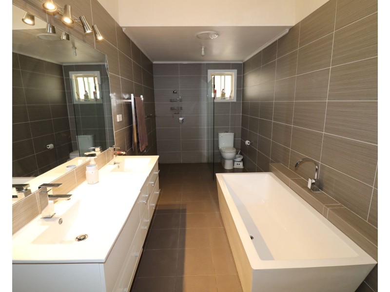 11 KING EDWARD STREET, Cohuna VIC 3568