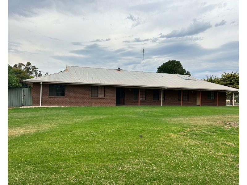 31 Gwynne Street, Moulamein NSW 2733