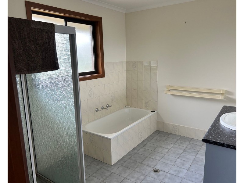 31 Gwynne Street, Moulamein NSW 2733