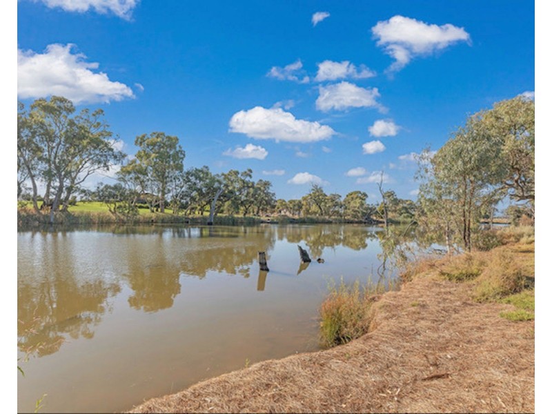 60 McNaught Road, Patho VIC 3564