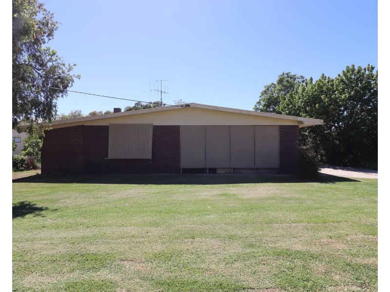 25 Findlay Avenue, Leitchville VIC 3567