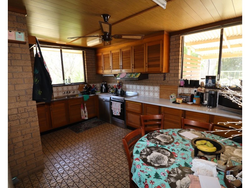 25 Findlay Avenue, Leitchville VIC 3567