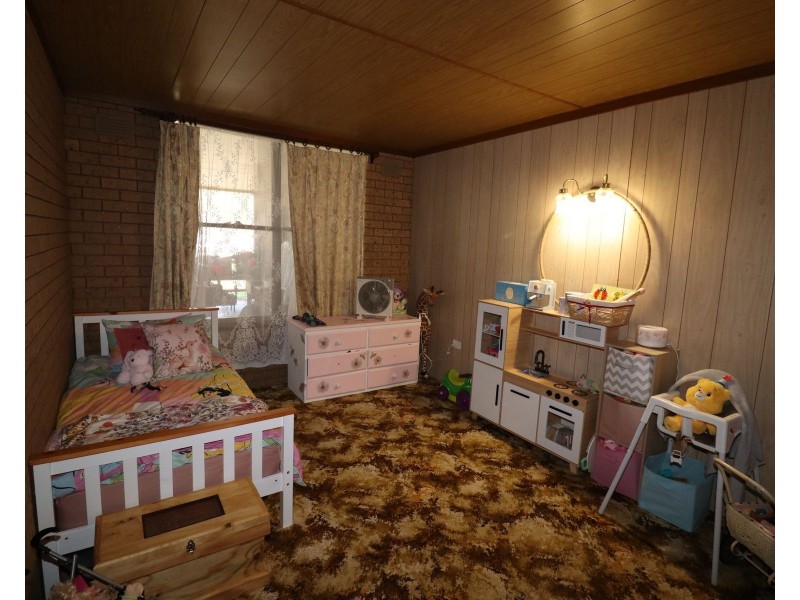 25 Findlay Avenue, Leitchville VIC 3567