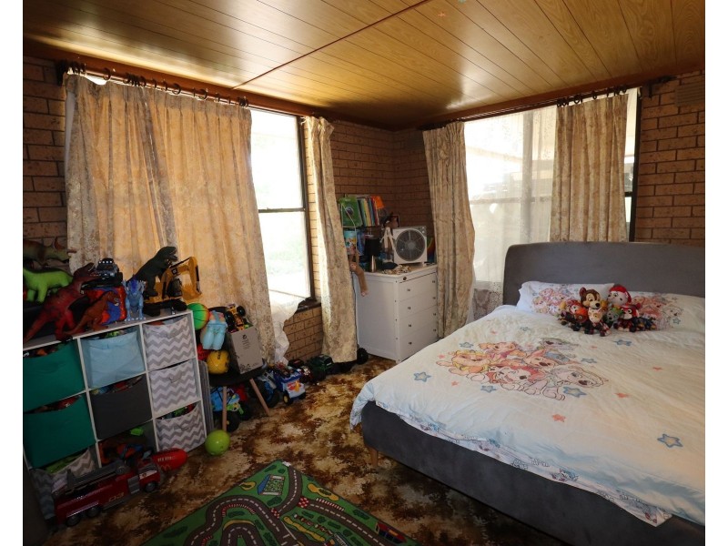 25 Findlay Avenue, Leitchville VIC 3567