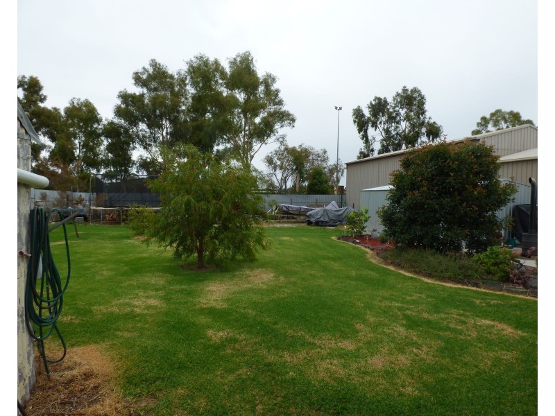 9 Church Street, Murrabit VIC 3579