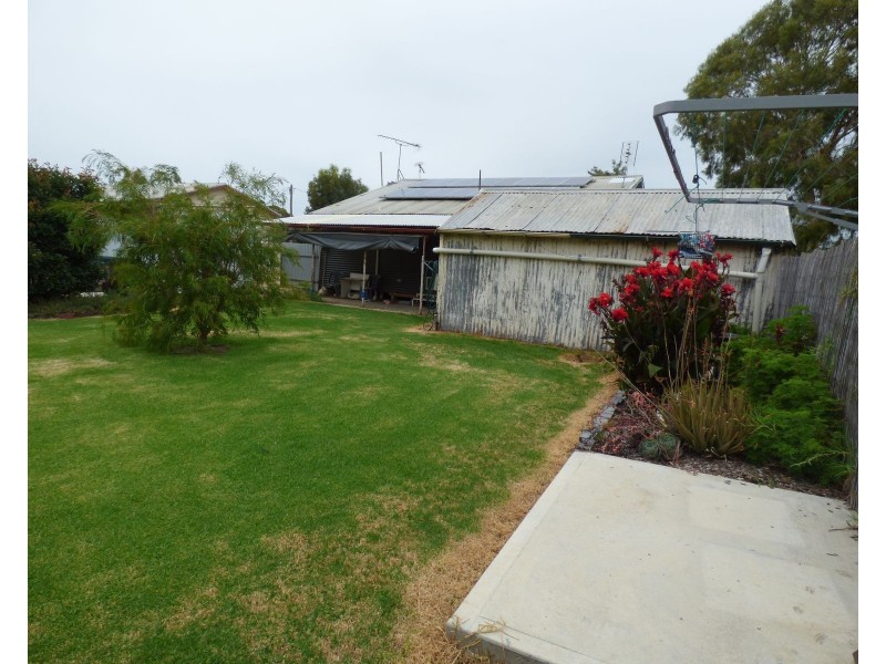 9 Church Street, Murrabit VIC 3579