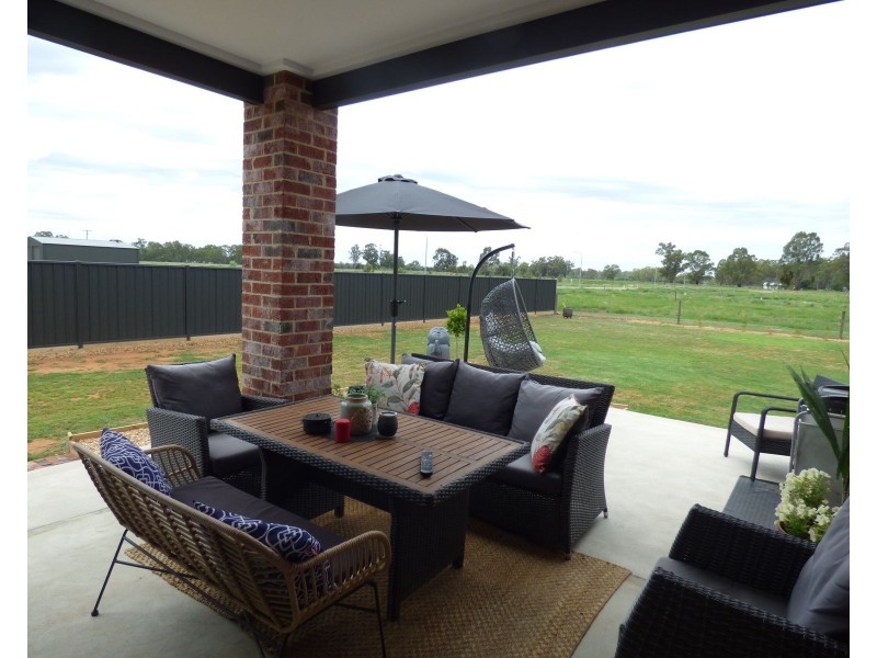 7 Riverview Drive, Barham NSW 2732