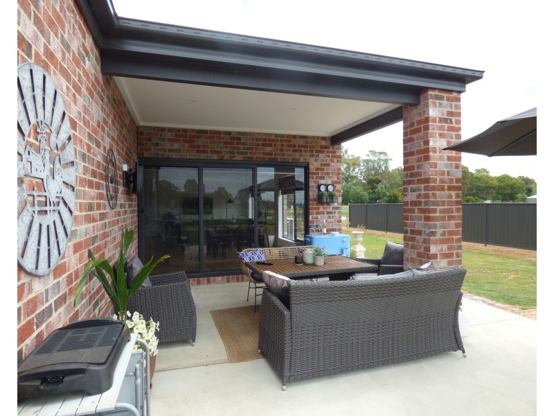 7 Riverview Drive, Barham NSW 2732