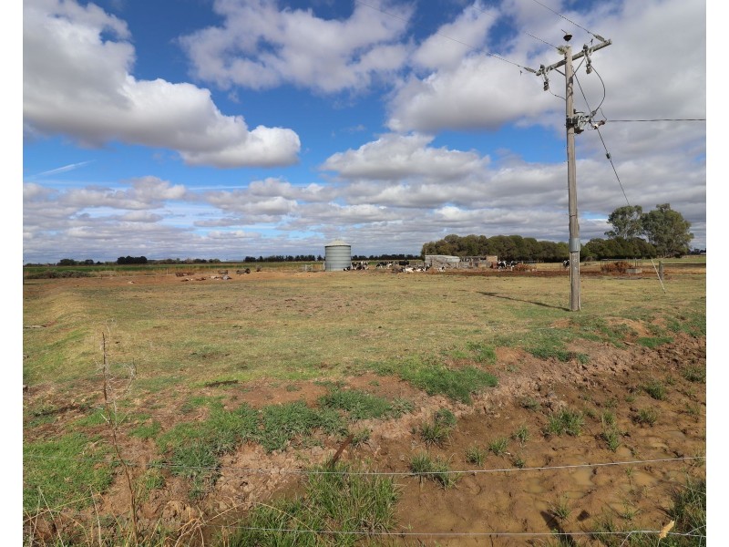 42 Quinlans Road, Mcmillans VIC 3568