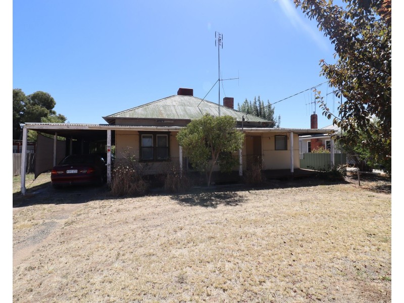 12 Wilson Street, Gunbower VIC 3566