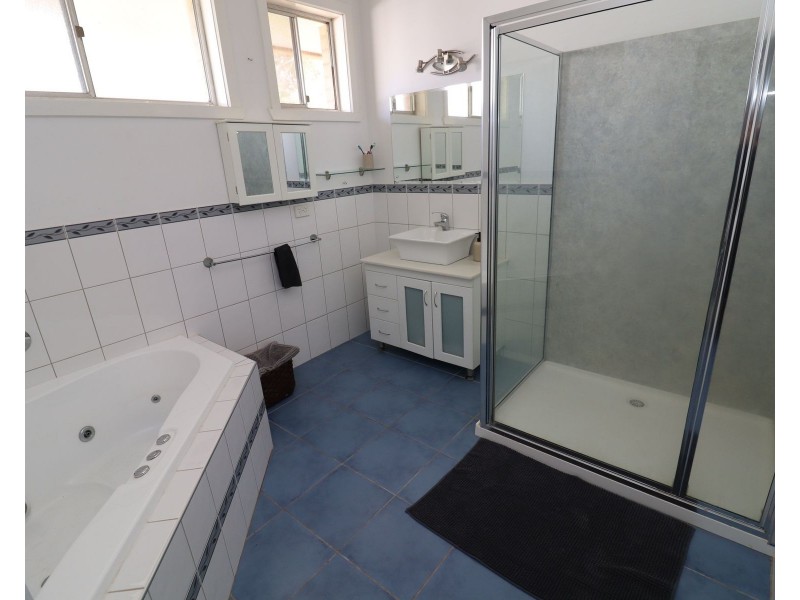 4 Findlay Avenue, Leitchville VIC 3567