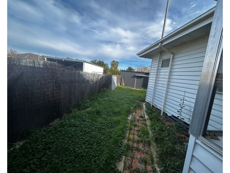 2 Mokana Street, Kerang VIC 3579