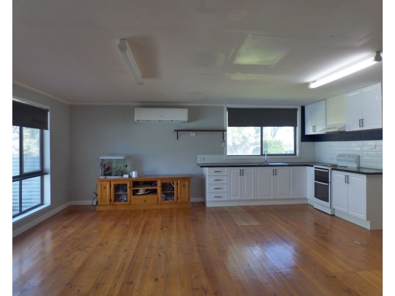 21 Koala Street,, Wakool NSW 2710