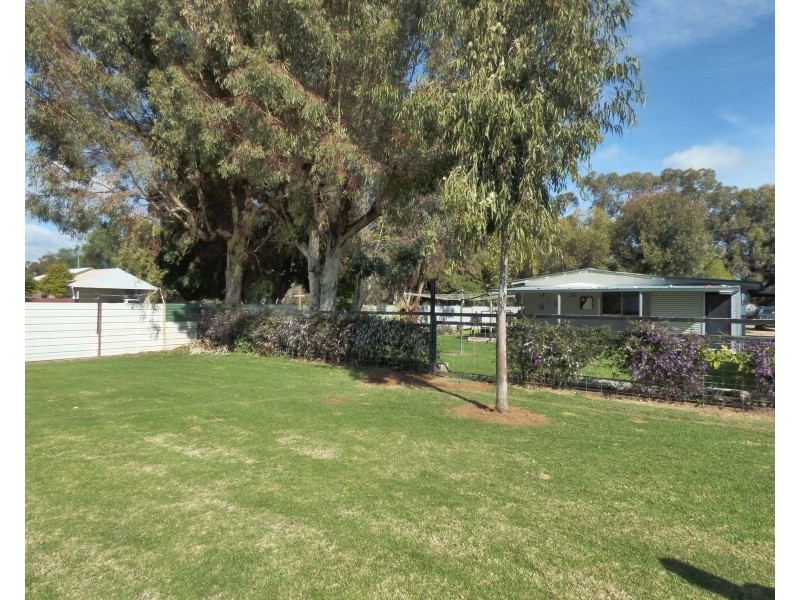 21 Koala Street,, Wakool NSW 2710