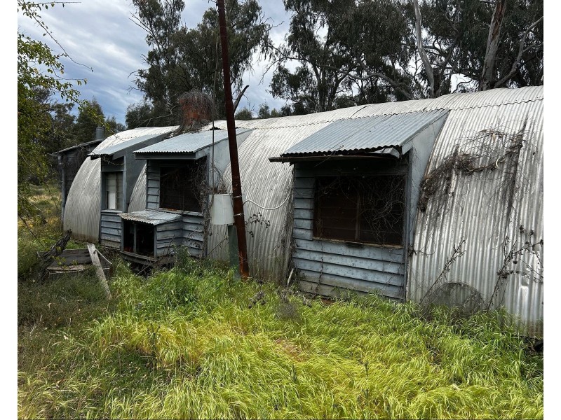 190 Swan Hill Road, Moulamein NSW 2733