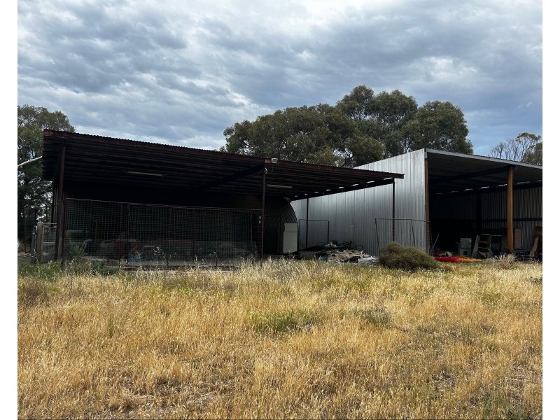 190 Swan Hill Road, Moulamein NSW 2733