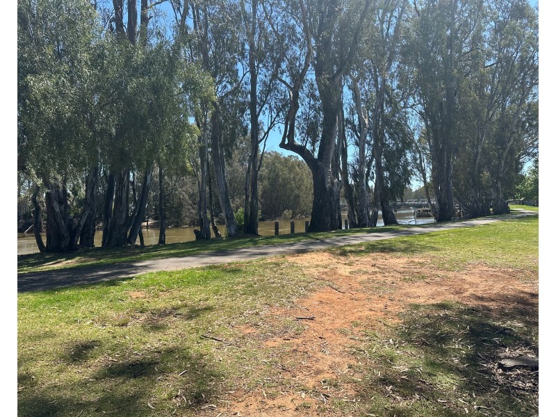 2 Noorong Street, Barham NSW 2732