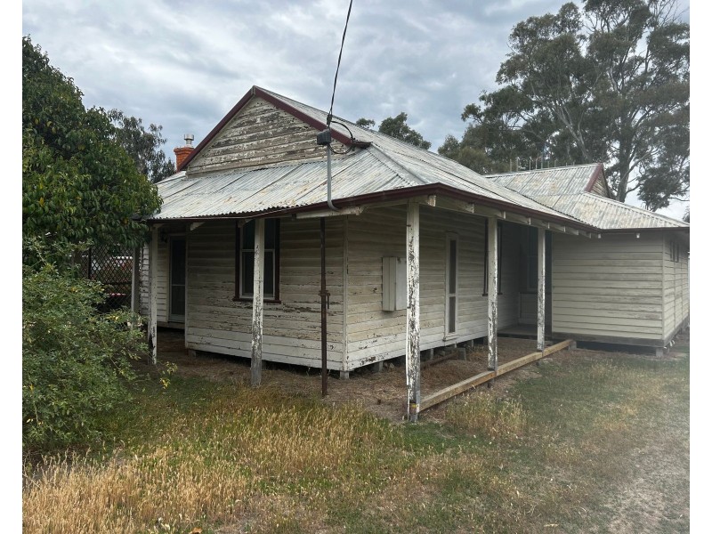 16 Maunder Street, Koondrook VIC 3580