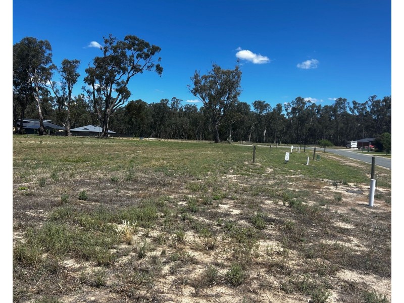 25 Riverview Drive, Barham NSW 2732