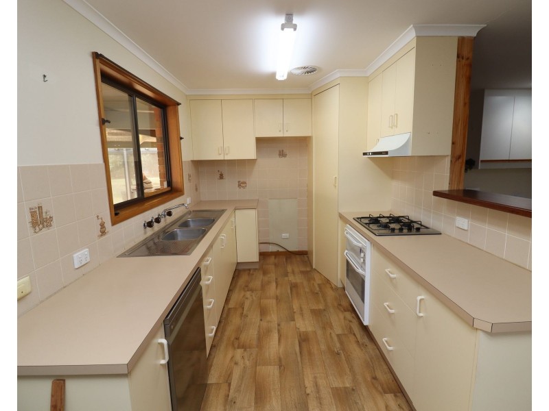 16 Hawken Street, Leitchville VIC 3567