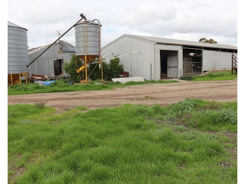 8109 Murray Valley Highway, Kerang East VIC 3579