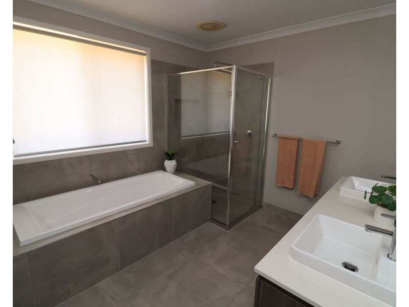 16 Stanley Court, Cohuna VIC 3568