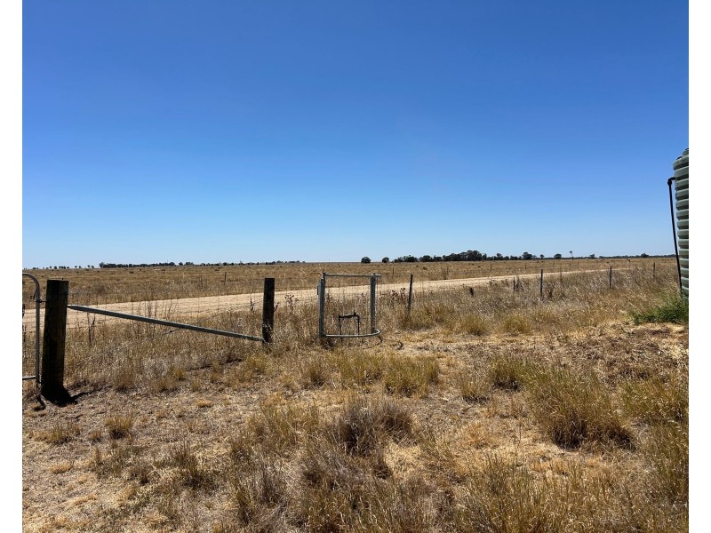 516 Jungaburra Road, Terrick Terrick VIC 3575