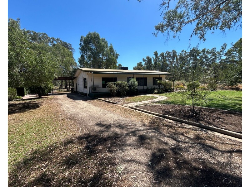 46 Browning Avenue, Murrabit VIC 3579