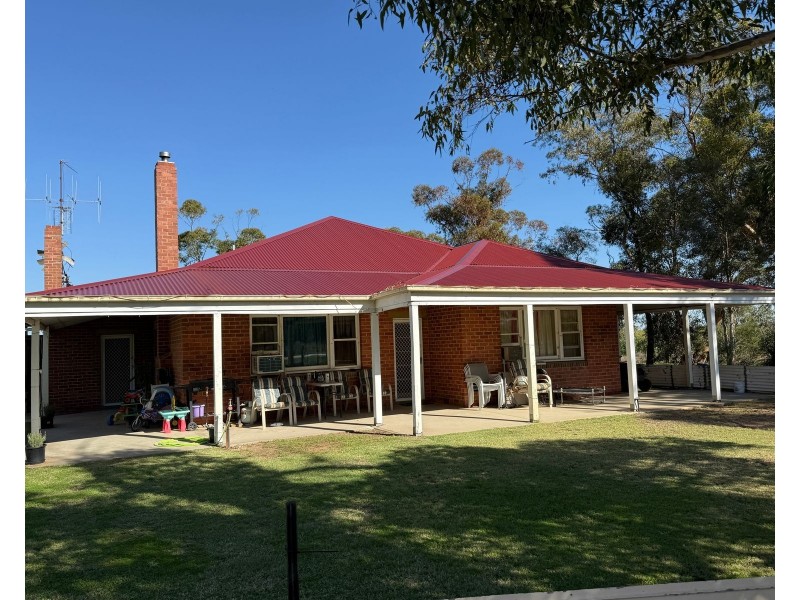 5667 Murray Valley Highway, Wee Wee Rup VIC 3568