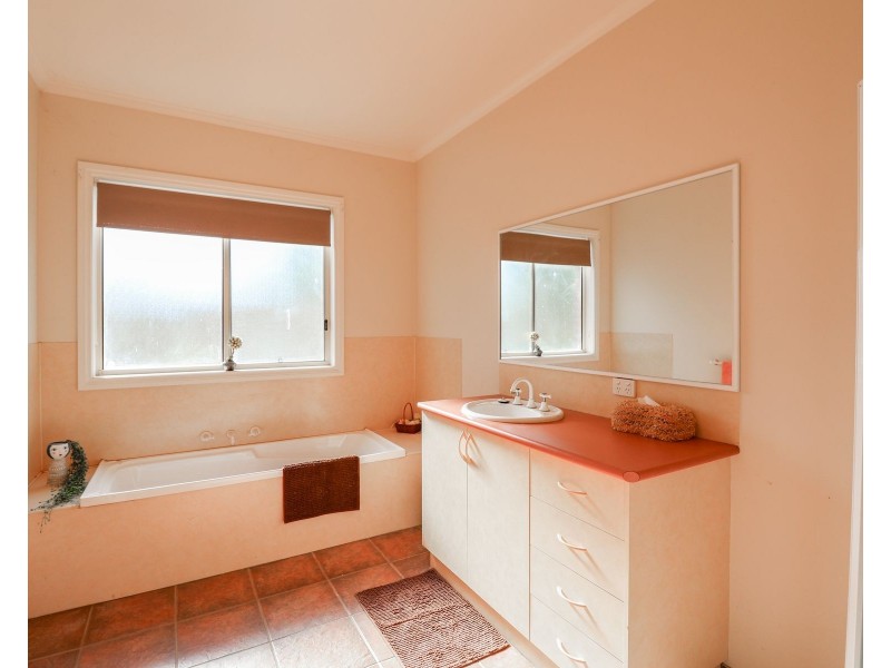 77 King Edward Street, Cohuna VIC 3568