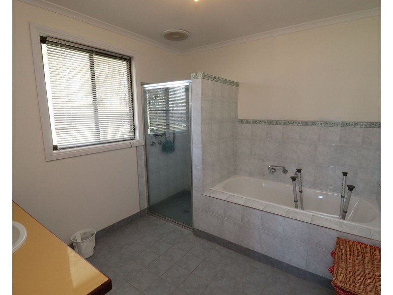 13 Railway Place, Gunbower VIC 3566
