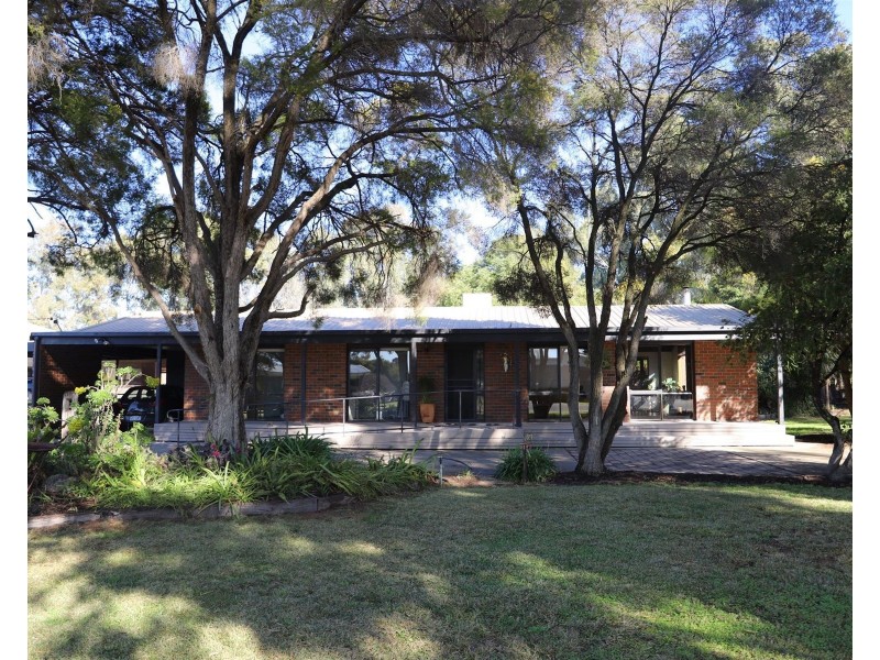 1 Jamieson Avenue, Barham NSW 2732