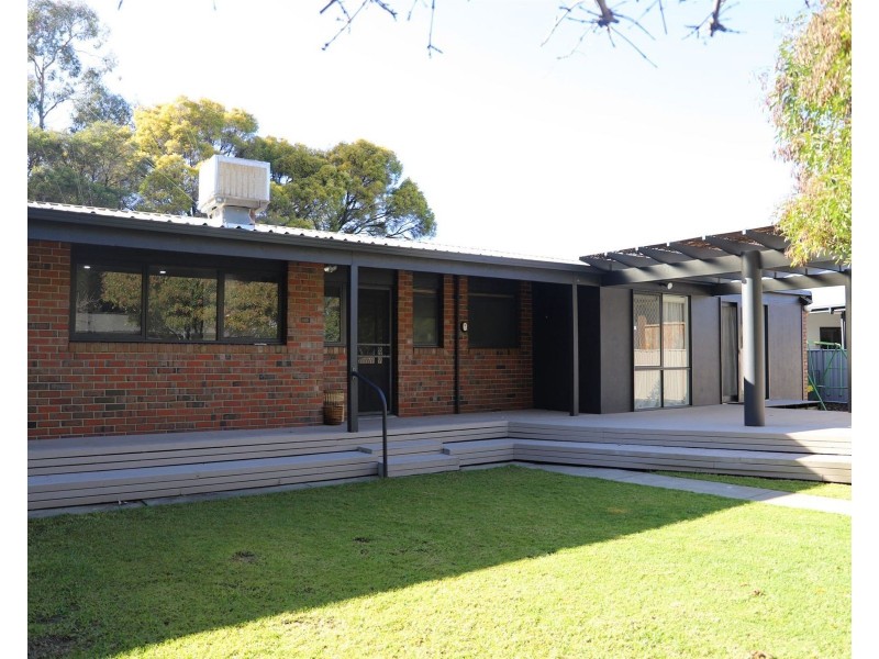 1 Jamieson Avenue, Barham NSW 2732