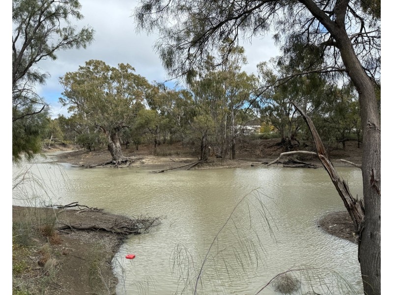 4 Murray street, Moulamein NSW 2733