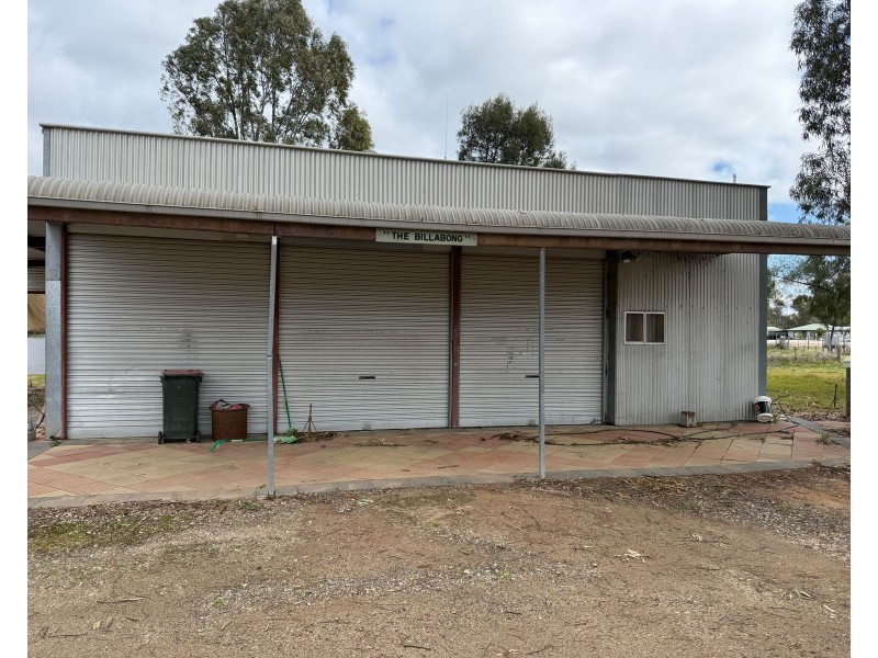 4 Murray street, Moulamein NSW 2733