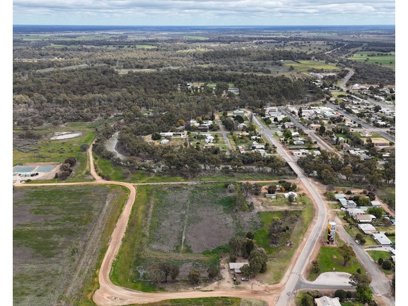 4 Murray street, Moulamein NSW 2733