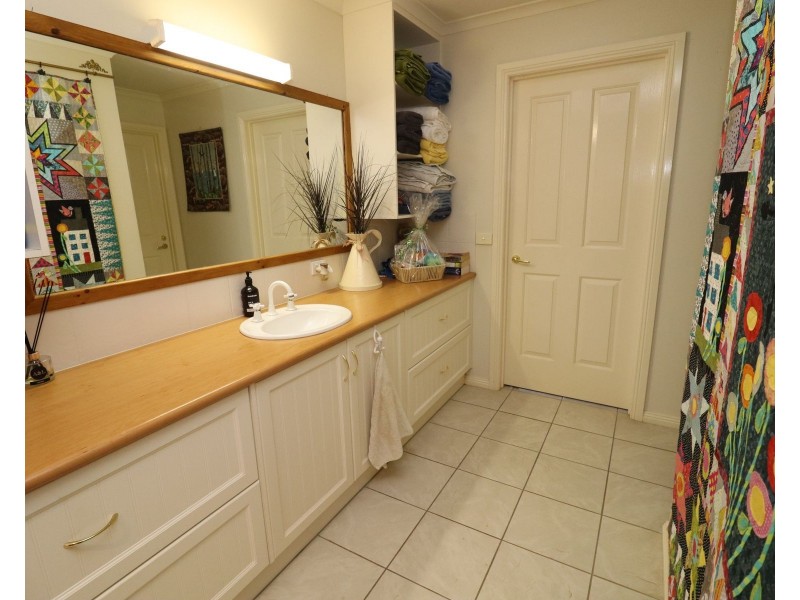 131 Cohuna Island Road, Cohuna VIC 3568