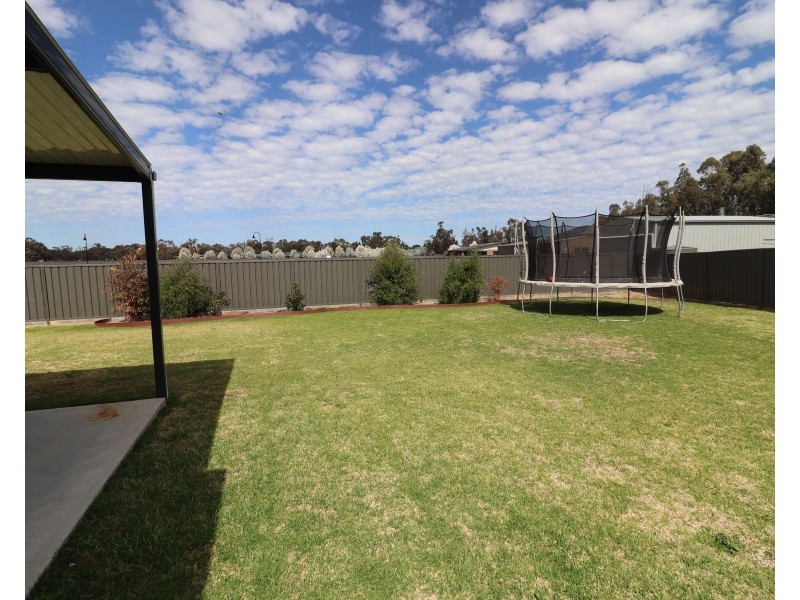 5 Pioneer Green, Cohuna VIC 3568